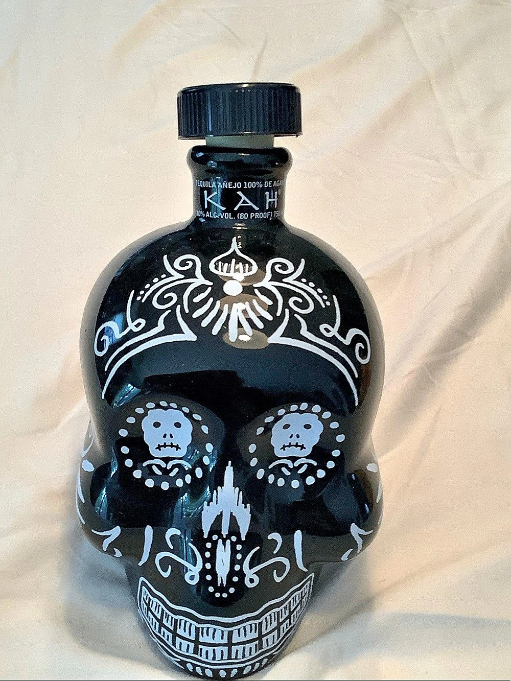 KAH Tequila Añejo Empty Skull Bottle Black & White